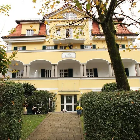 Ferienwohnung Am Thermenpark Appartement *